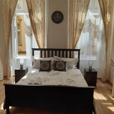 Dohany Apartament